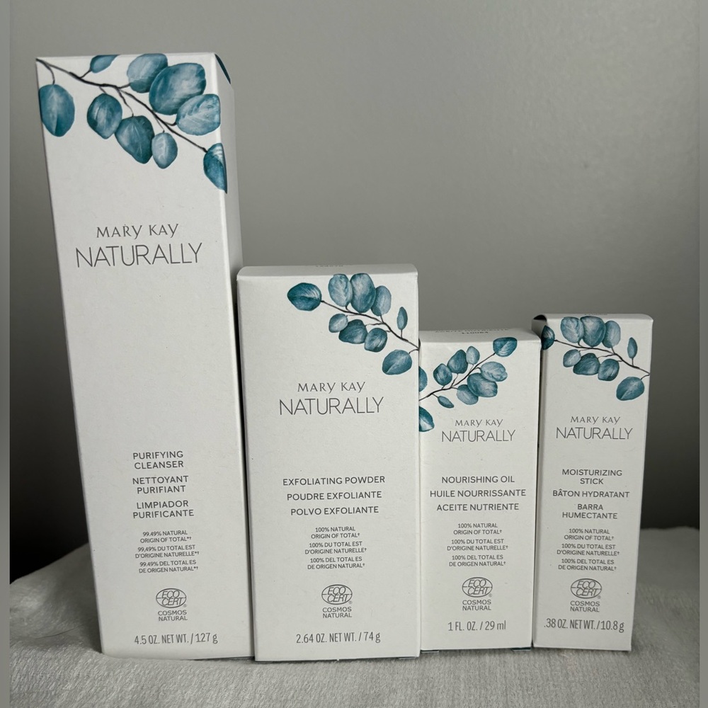 Mary Kay Naturally Skincare Bundle